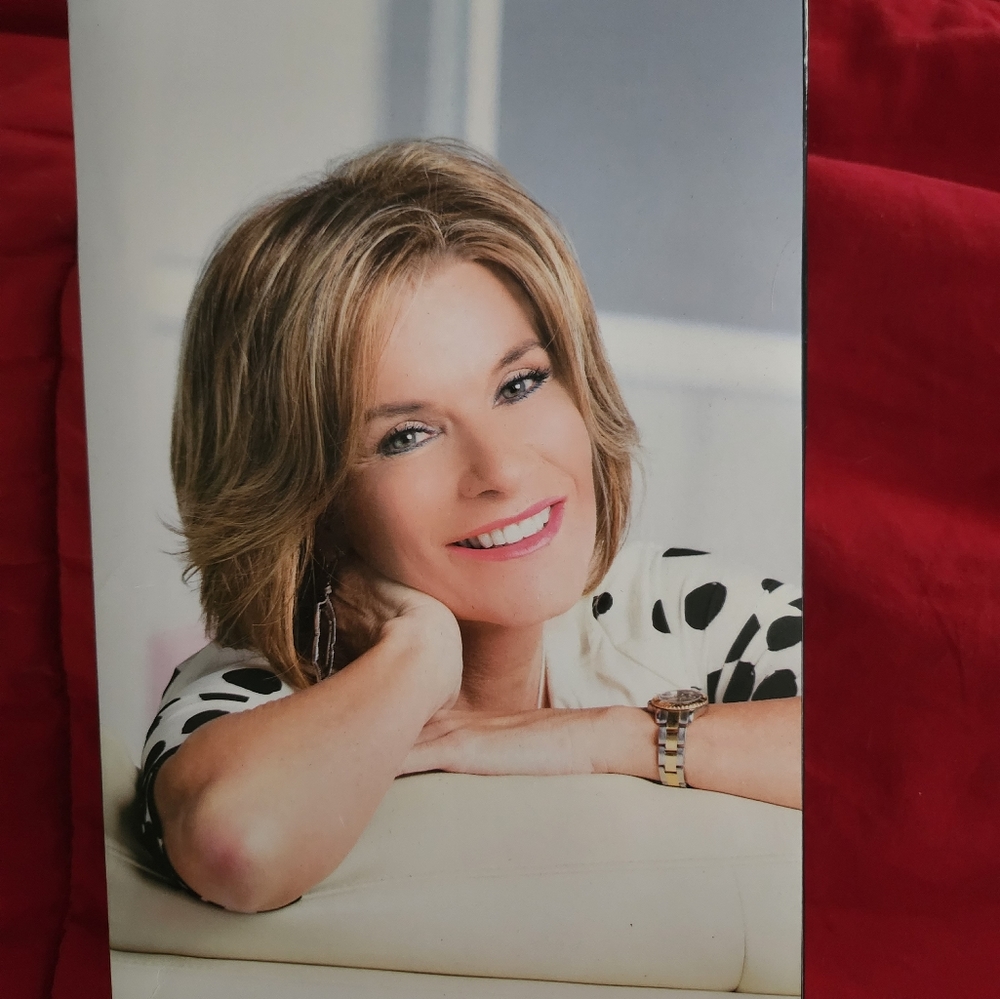 Toni Brattin Hair Fabulous PRICED TO SELL HAIR 💇‍♀️👩‍🦱